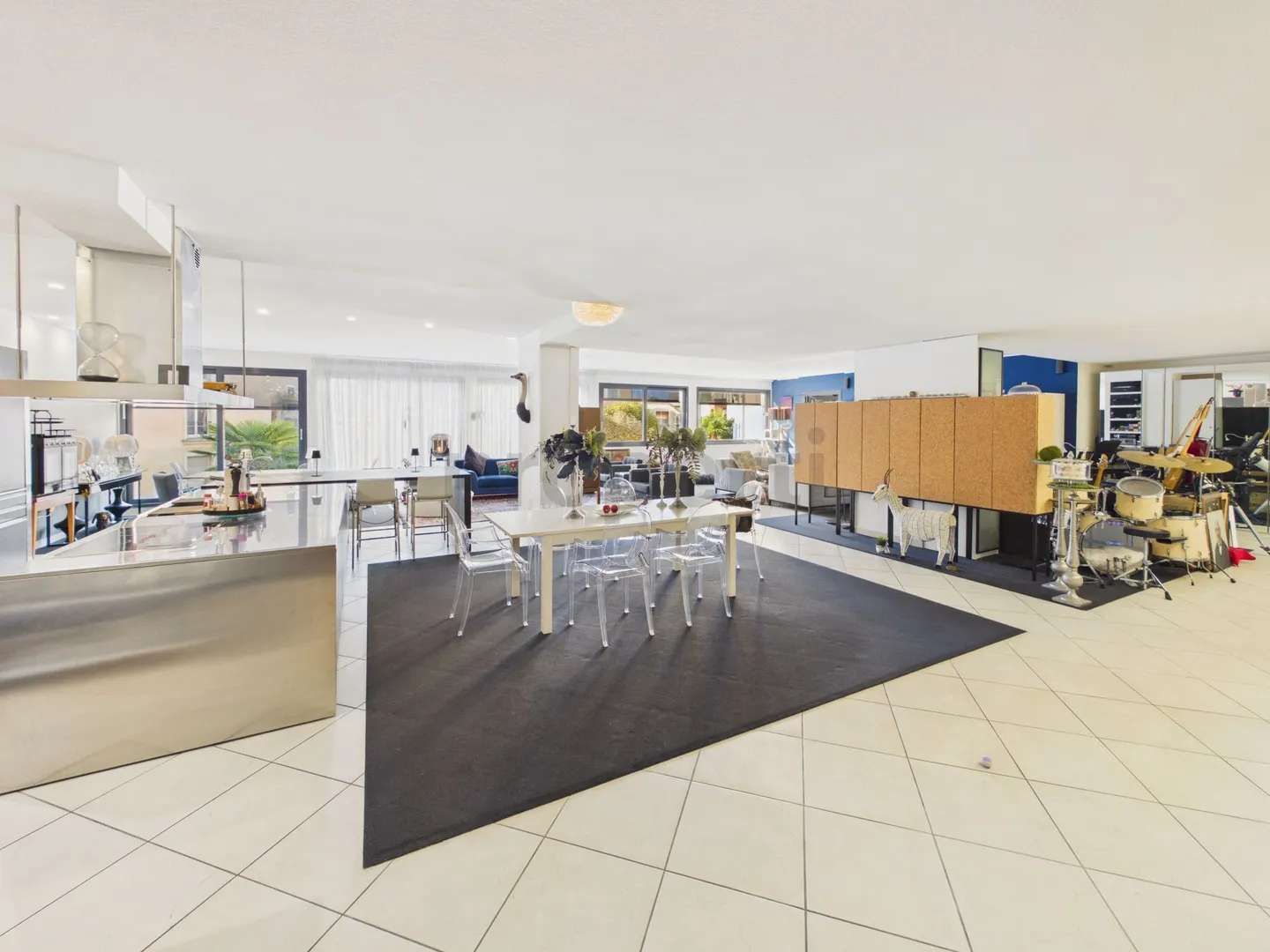 Mehr als 288 m² Wohnfläche & Top-Lage im Herzen von Montreux! - Foto 1 von 13