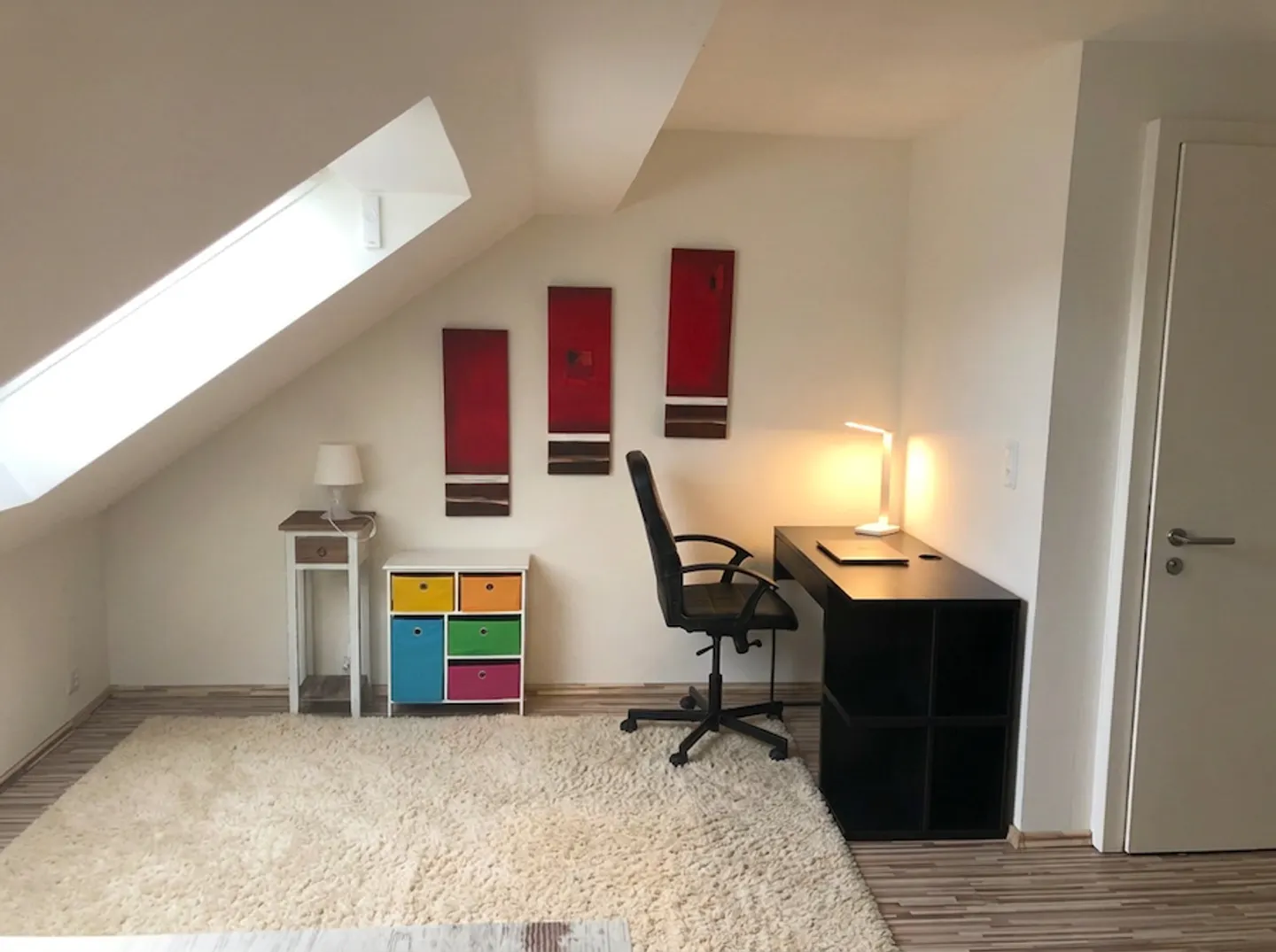 Penthouse au-dessus des toits de Bâle et tout près des tours Roche ! - Photo 5 sur 8