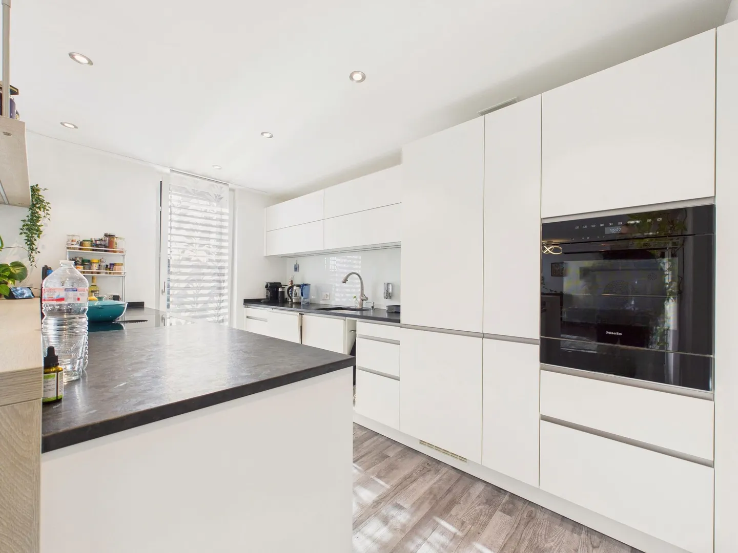 Moderne 5.5-Zimmer Wohnung in Glattfelden - Foto 4 von 11