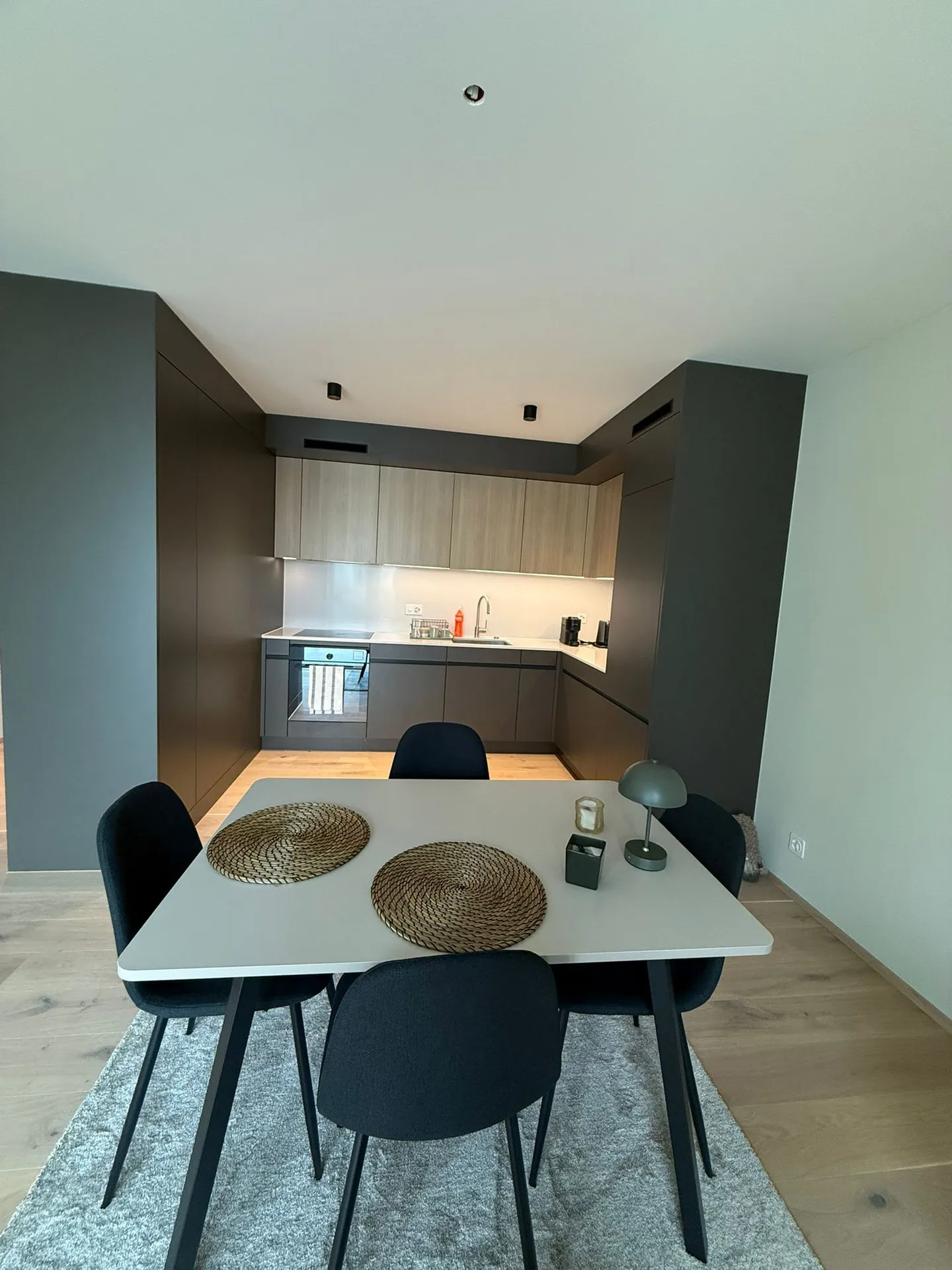 Appartement moderne 2.5 pièces avec balcon, Chur - Photo 4 sur 11