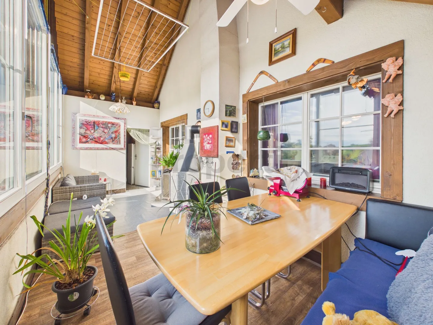 Spacious 5.5 Room Maisonette with Winter Garden, Fireplace and High Living Quality - Photo 6 of 13