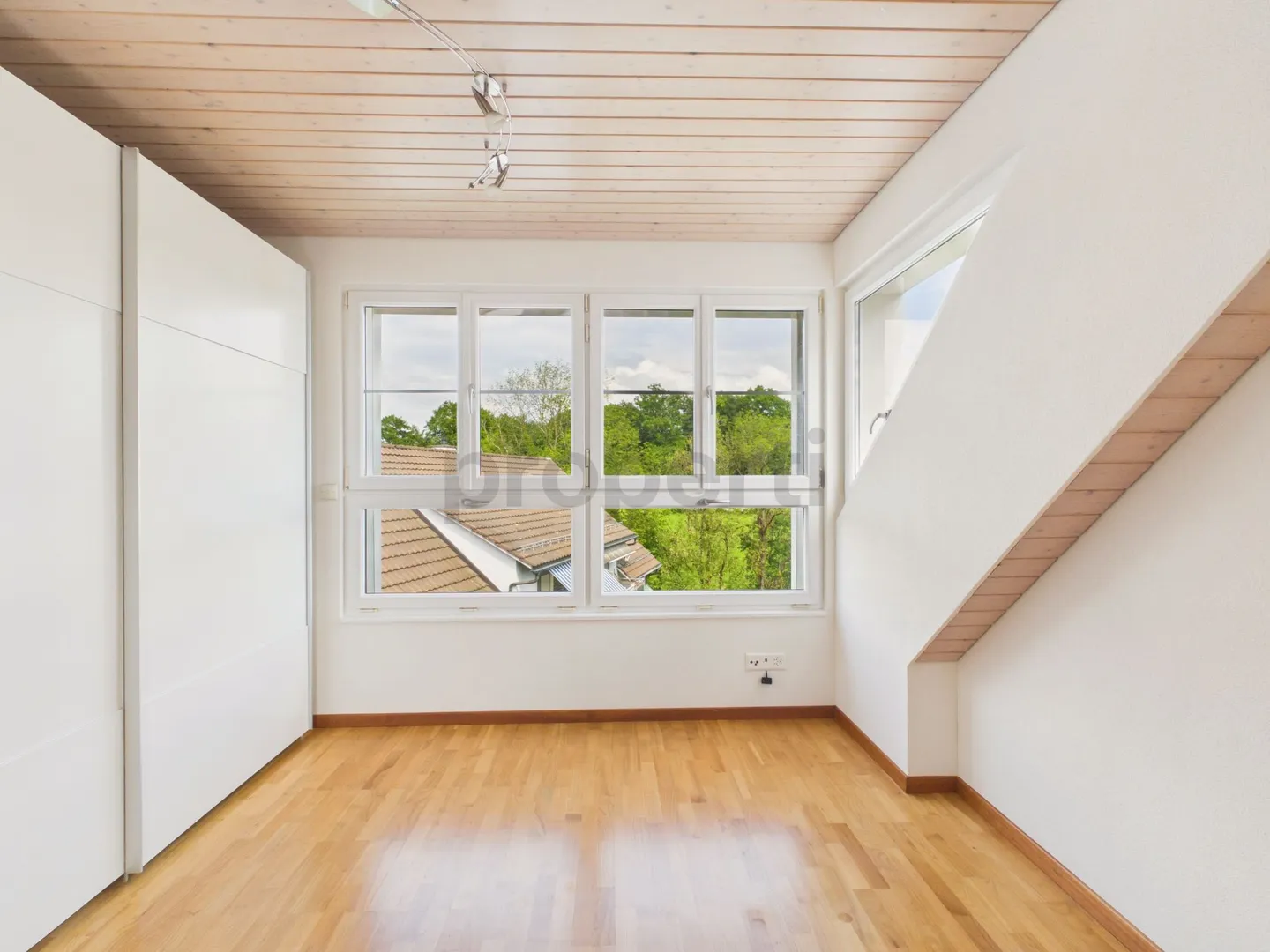 Moderno appartamento mansardato di 3.5 locali con balcone, Obfelden - Foto 8 di 13