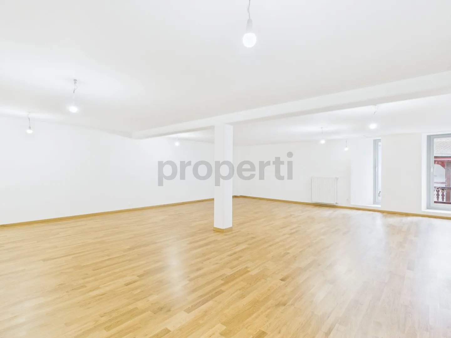 Espace à louer en vieille ville de Delémont  Entre authenticité et modernité ! - Photo 1 sur 12