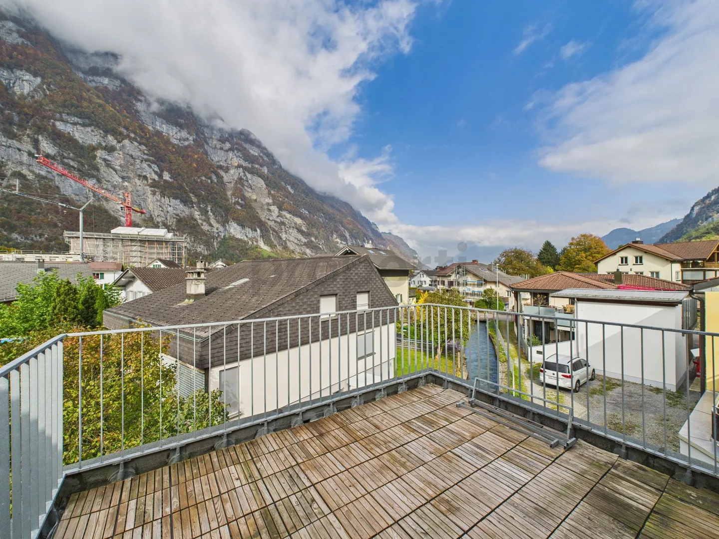 Spacious Corner Townhouse with Studio, Sunny Balcony and Mountain View - Photo 7 of 12