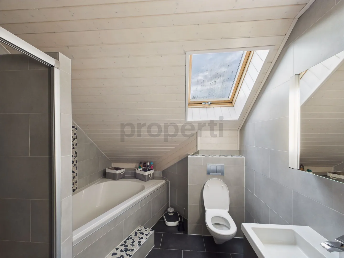 Captivating View, Large Garden with Pizza Oven, Underfloor Heating, Cellar & Peaceful Family Setting! - Photo 11 of 13