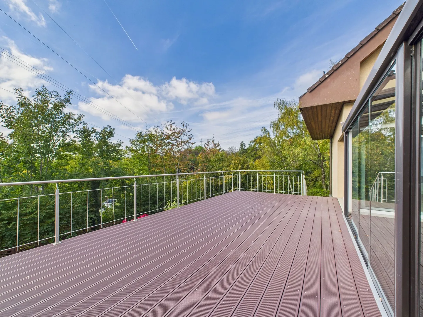 Maison jumelée rénovée de 5.5 pièces avec jardin, véranda et grand salon  cadre familial calme à Le Mont-sur-Lausanne - Photo 12 sur 13