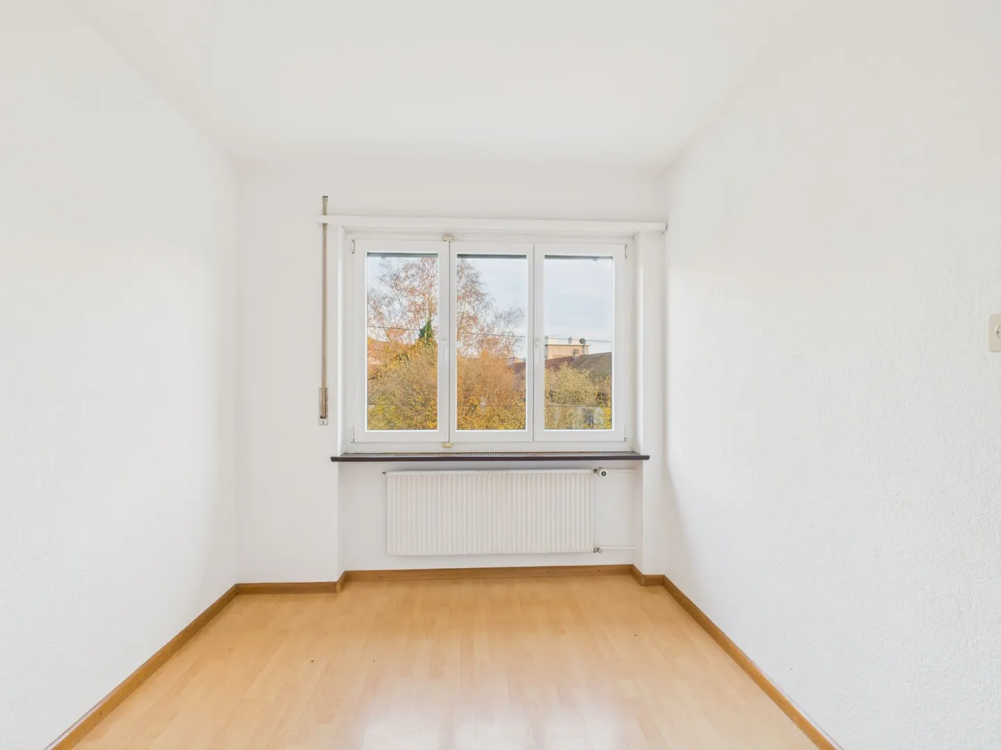 Appartement spacieux de 4.5 pièces dans un petit immeuble calme à Delémont - Photo 7 of 13