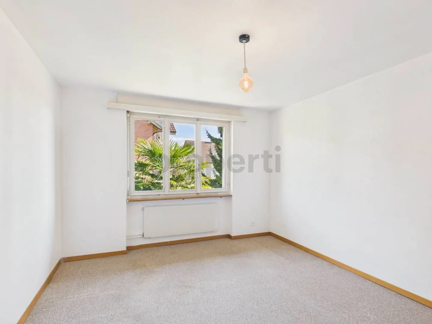 Familienhaus mit sonnigem Balkon - Foto 11 von 13