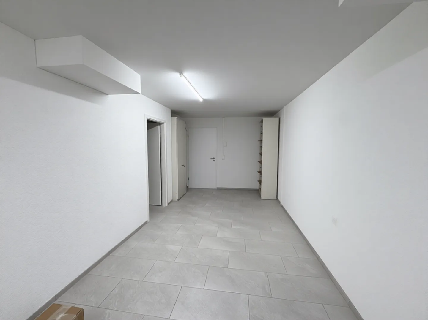 Large 2.5-Room Basement Apartment with Great Potential in Menziken - Photo 9 of 10