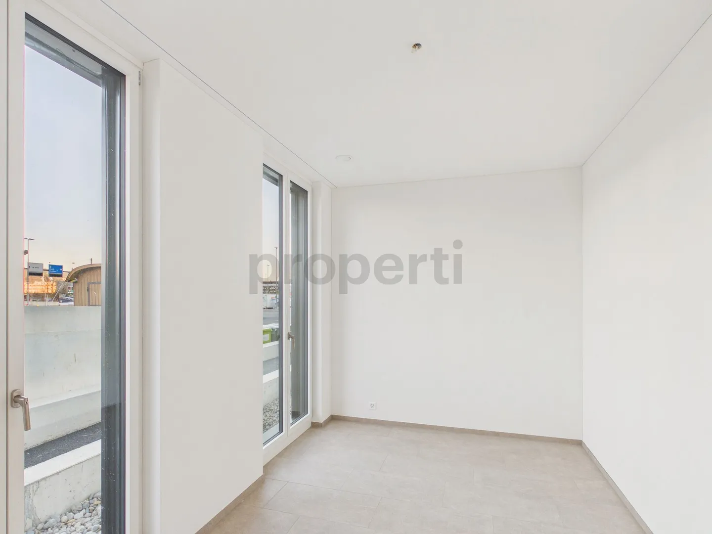 Moderne Wohnung mit Balkon - Foto 4 von 8