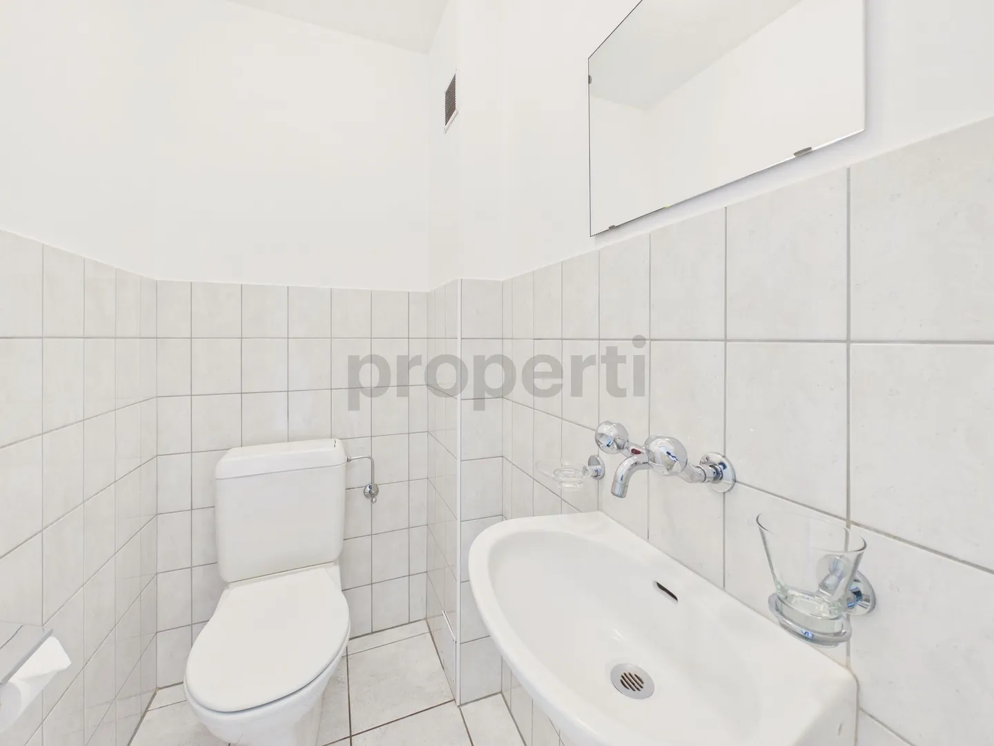 Ampio appartamento di 4,5 stanze con balcone, Bätterkinden - Foto 10 di 11