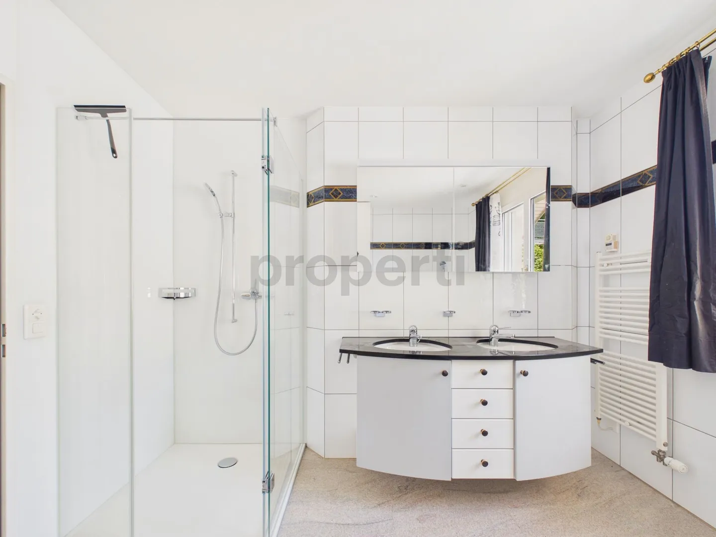 Newly renovated 6.5-room elegant apartment with lift and cellar, Ennetbürgen - Photo 10 of 12