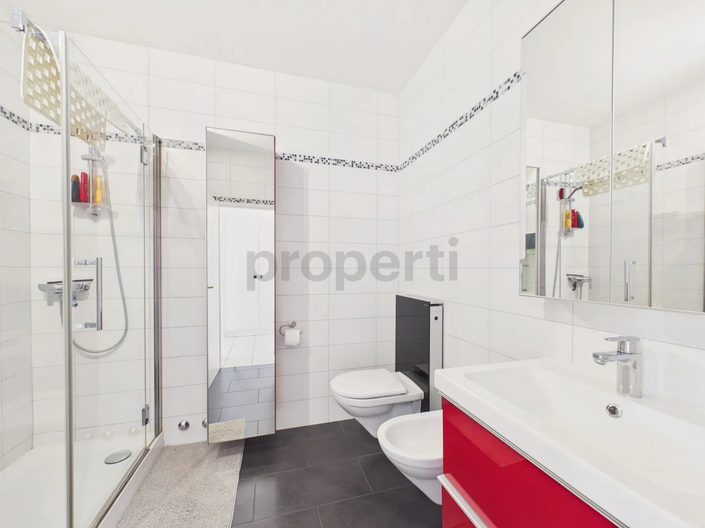 Helles, renoviertes 1,5-Zimmer-Apartment mit Balkon, Lugano - Foto 7 von 9