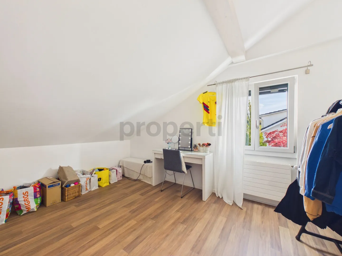 Ruhiges 4.5-Zimmer-Einfamilienhaus mit grosszügigem Garten und Ausbaupotenzial in Aarau Rohr - Photo 7 sur 11