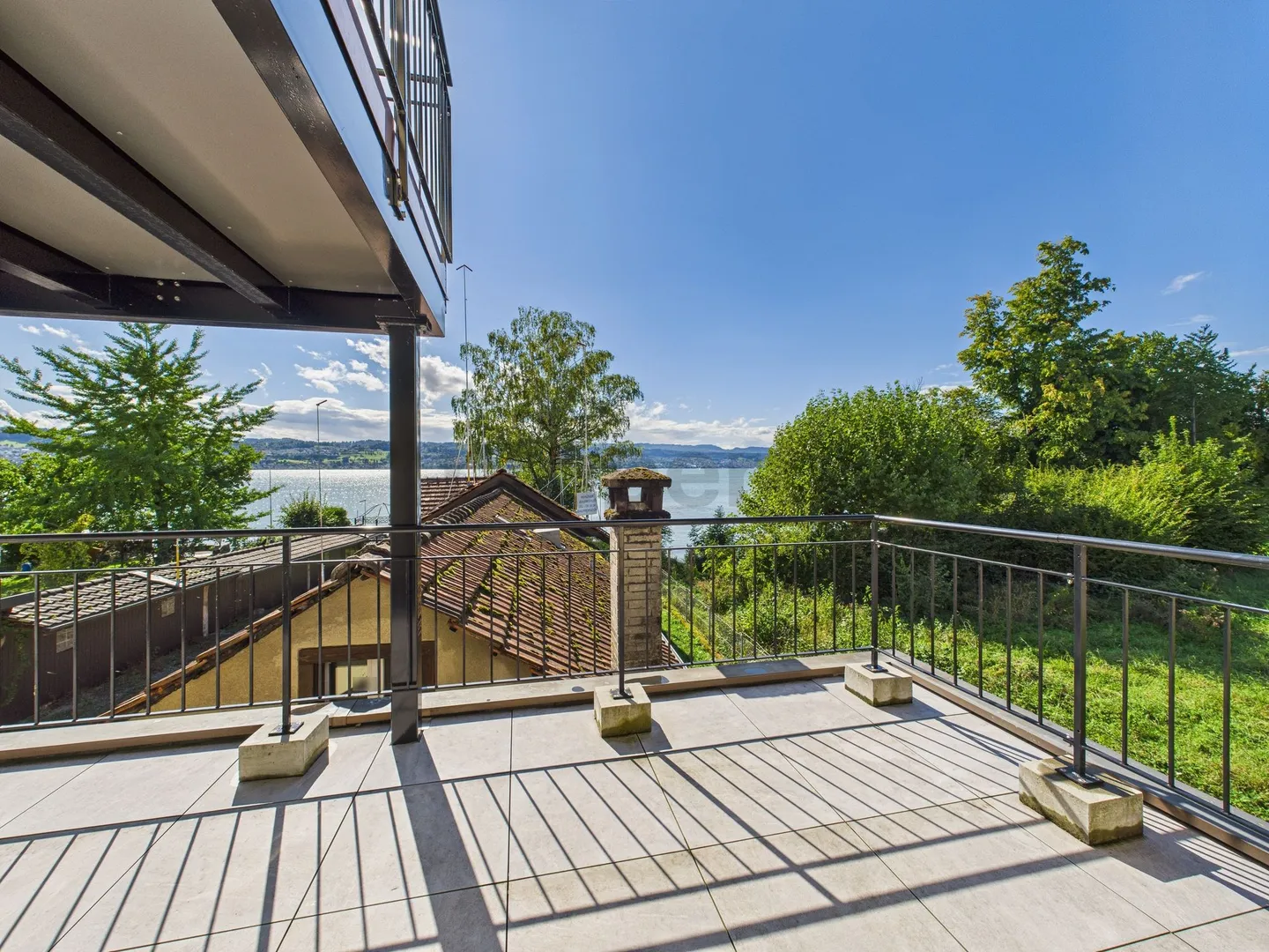 Historical Apartment with Great Lake View in Männedorf - Photo 10 of 12
