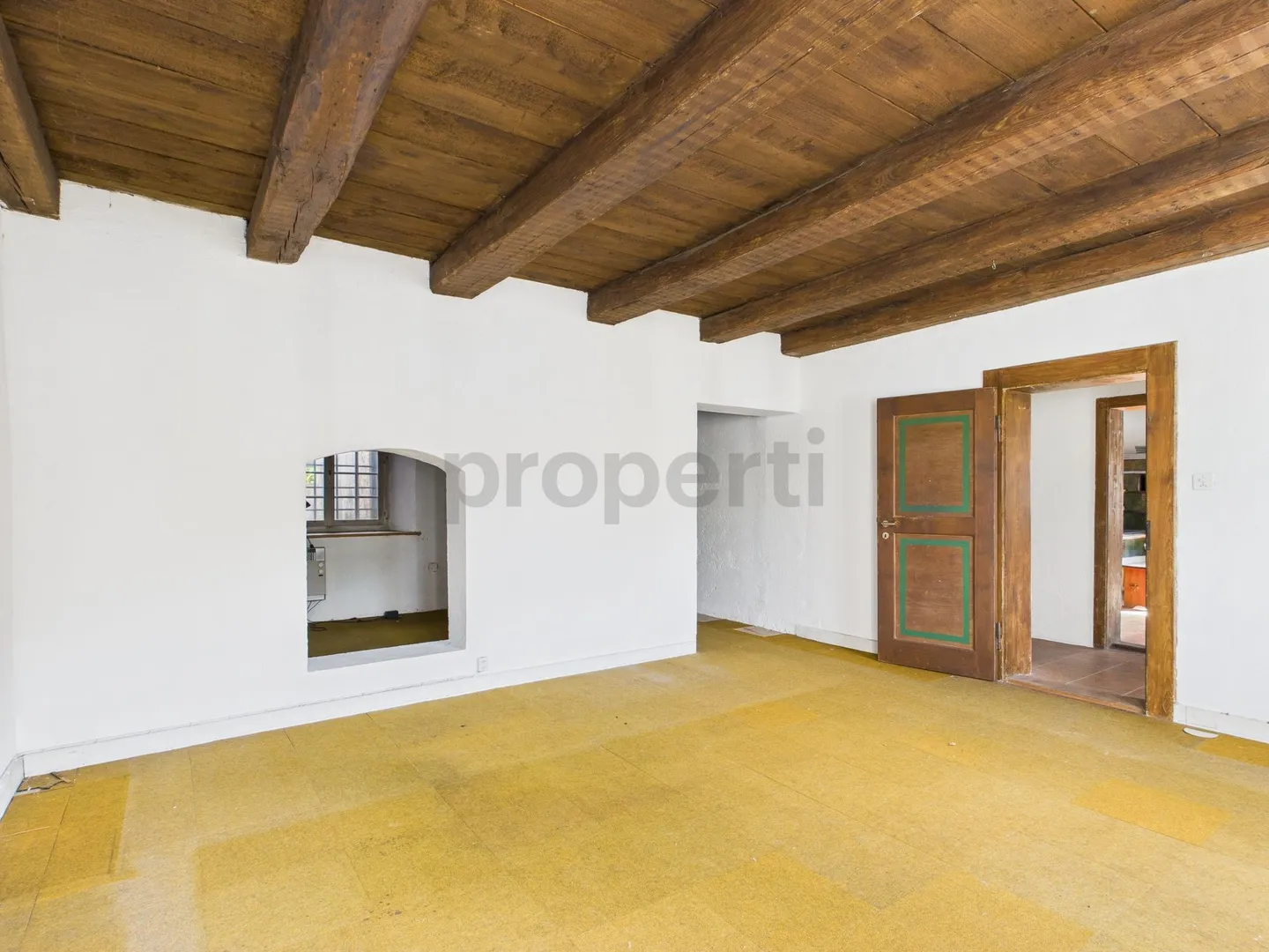 Grosszügiges Einfamilienhaus mit Potenzial in Arisdorf - Foto 8 von 13