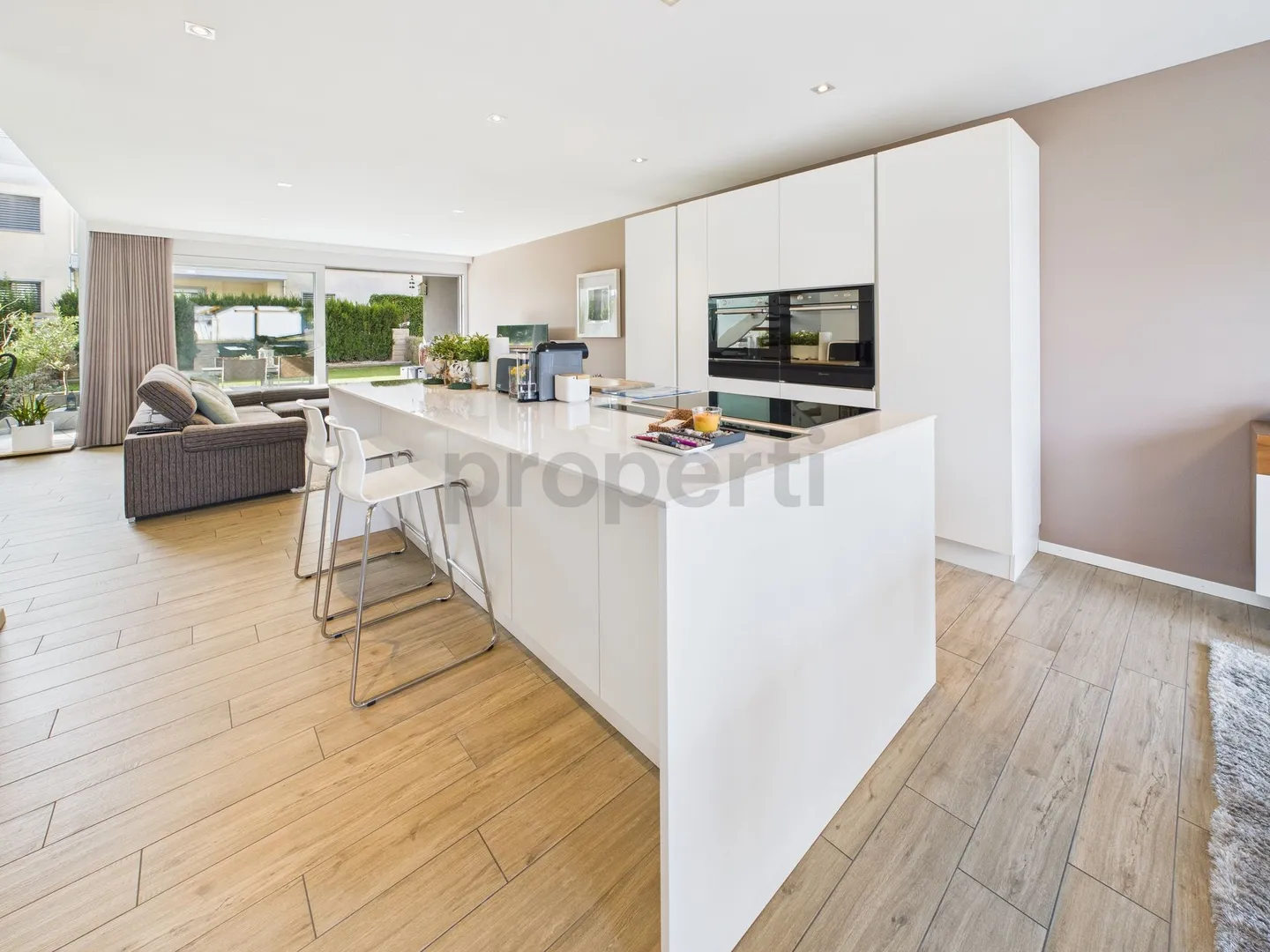 Furnished 4.5-room apartment in Vétroz - Photo 2 of 13