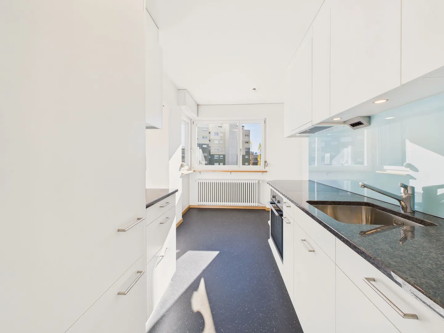 Spacious and bright 3.5-room apartment for rent in Zollikofen BE - Photo 2 of 13