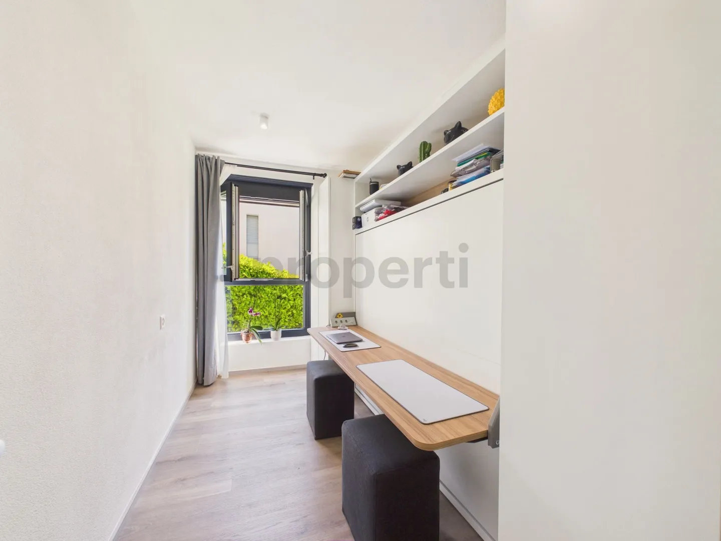 Élégant 3.5 pièces avec vue sur le lac et place de parking intérieur, Aldesago - Photo 11 sur 13