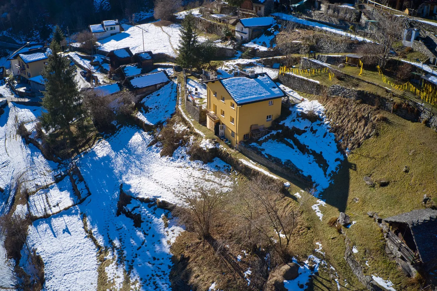 Maison de Vacances de Rêve : Charmant Chalet avec 7,5 Chambres dans la Calanca - Photo 9 sur 11