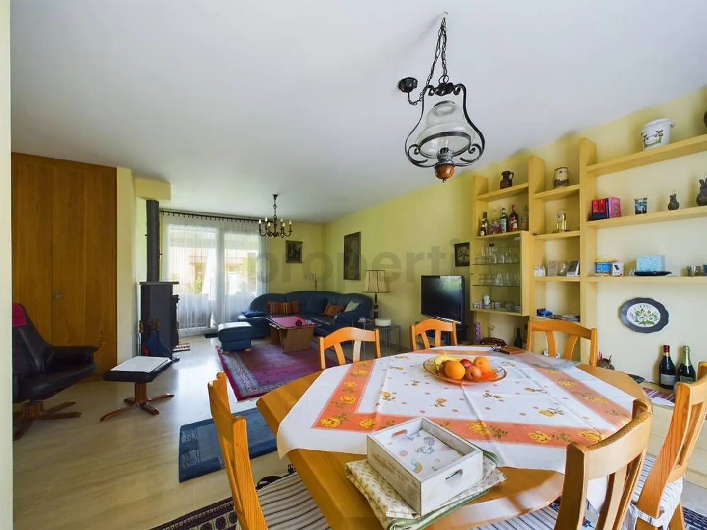 Invitante casa a schiera di 4,5 locali a Caslano - Foto 2 di 12