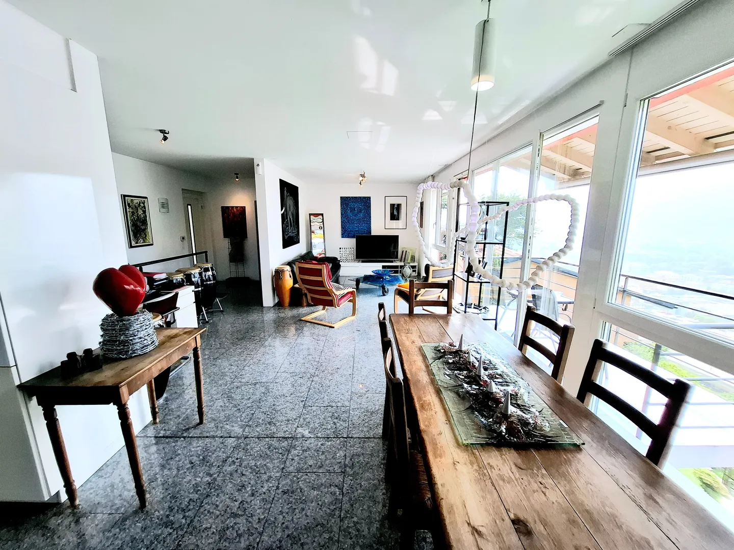 Exklusives Einfamilienhaus mit 4,5 Zimmern in Bellinzona, TI mit atemberaubendem Blick - Foto 6 von 12