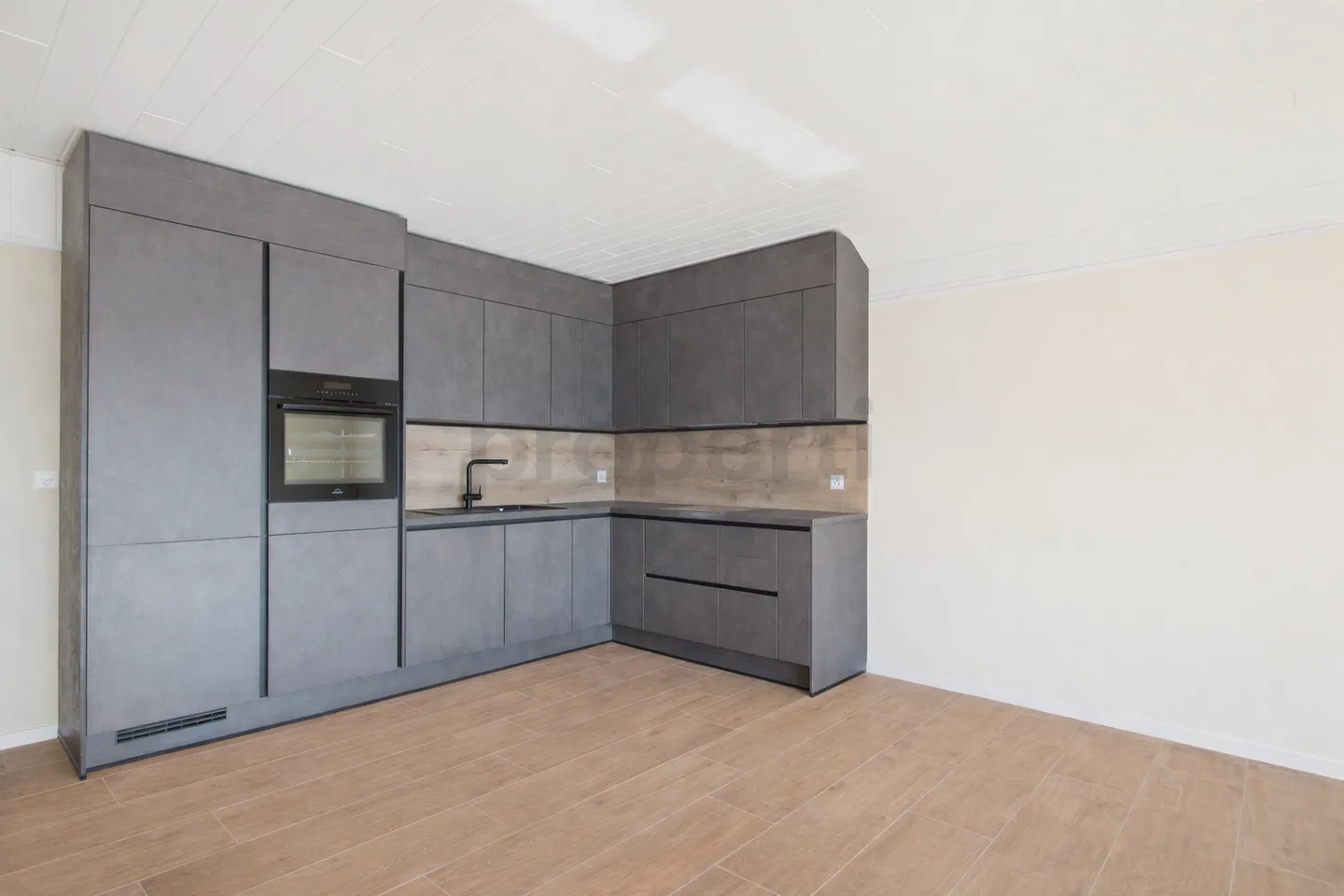 Elegant 4.5-room apartment with balcony, Chénens - Photo 4 of 10