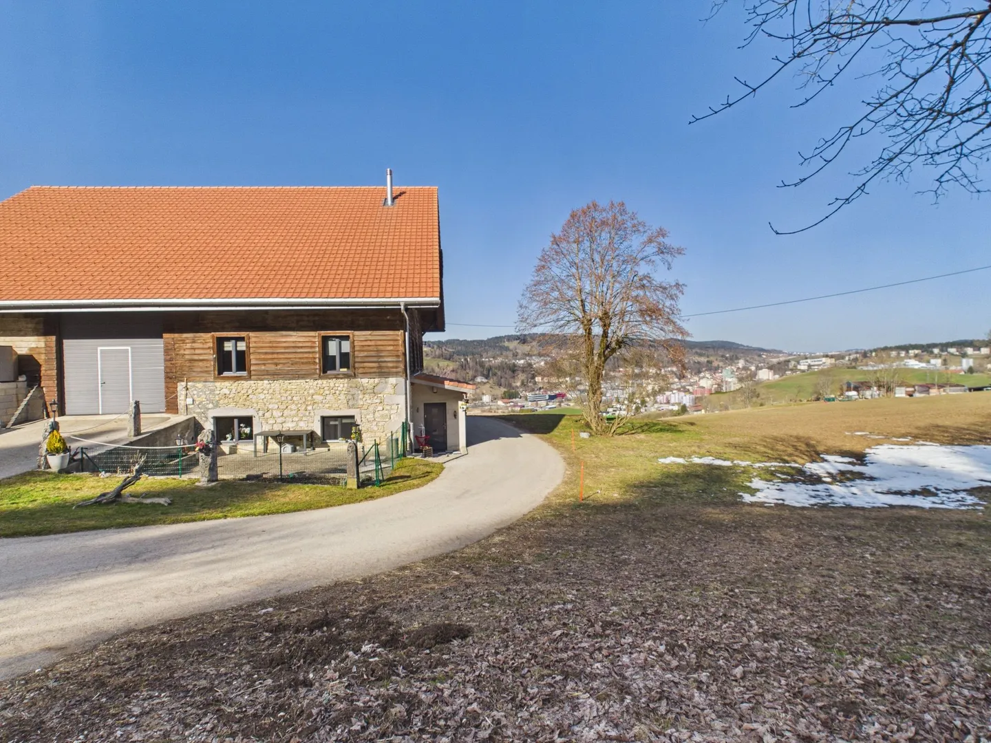 Elegante maisonette di 3.5 stanze con cantina e parcheggio, Le Locle - Foto 10 di 12