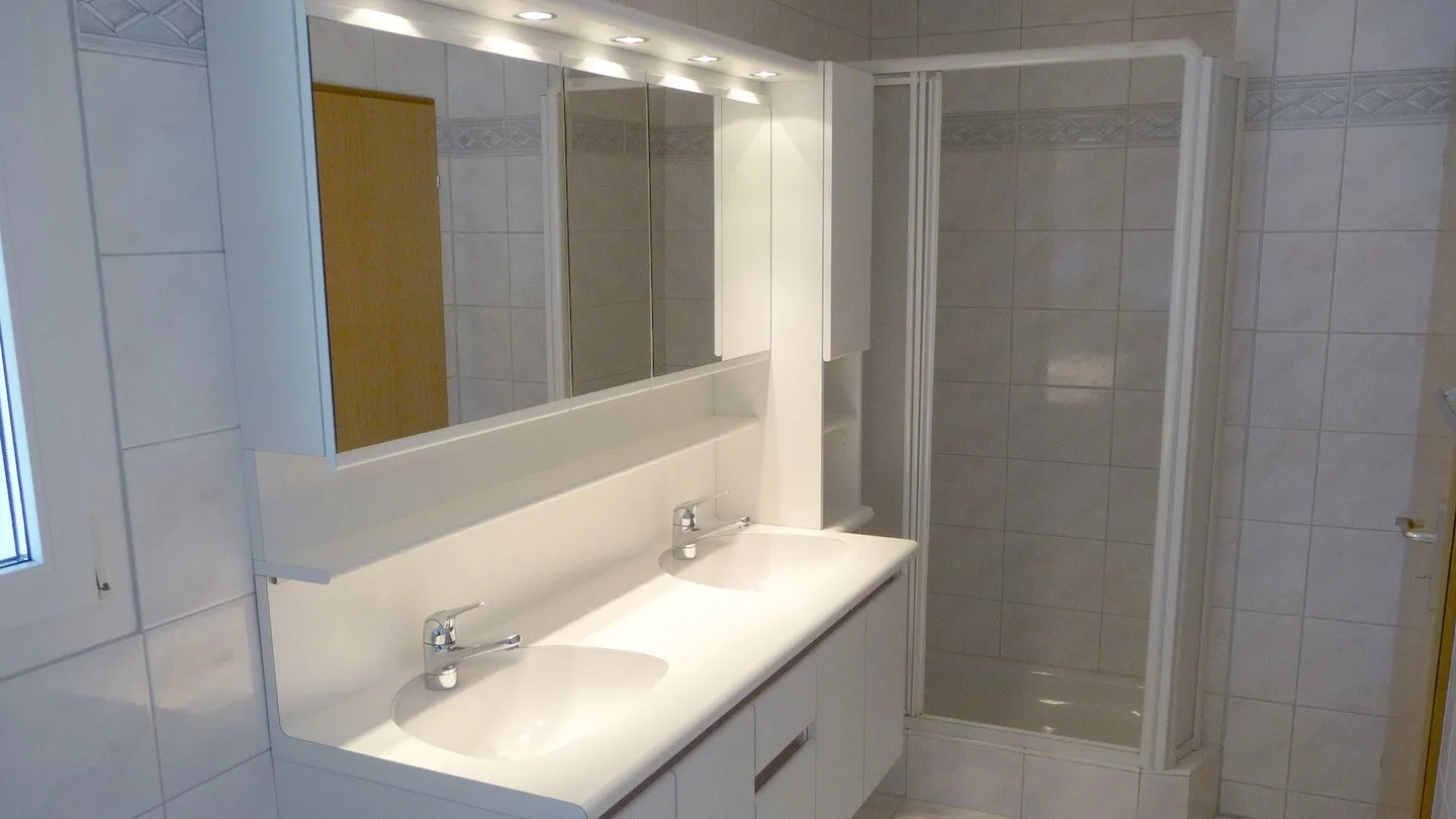 Spacious Townhouse with Garden - Photo 6 of 8