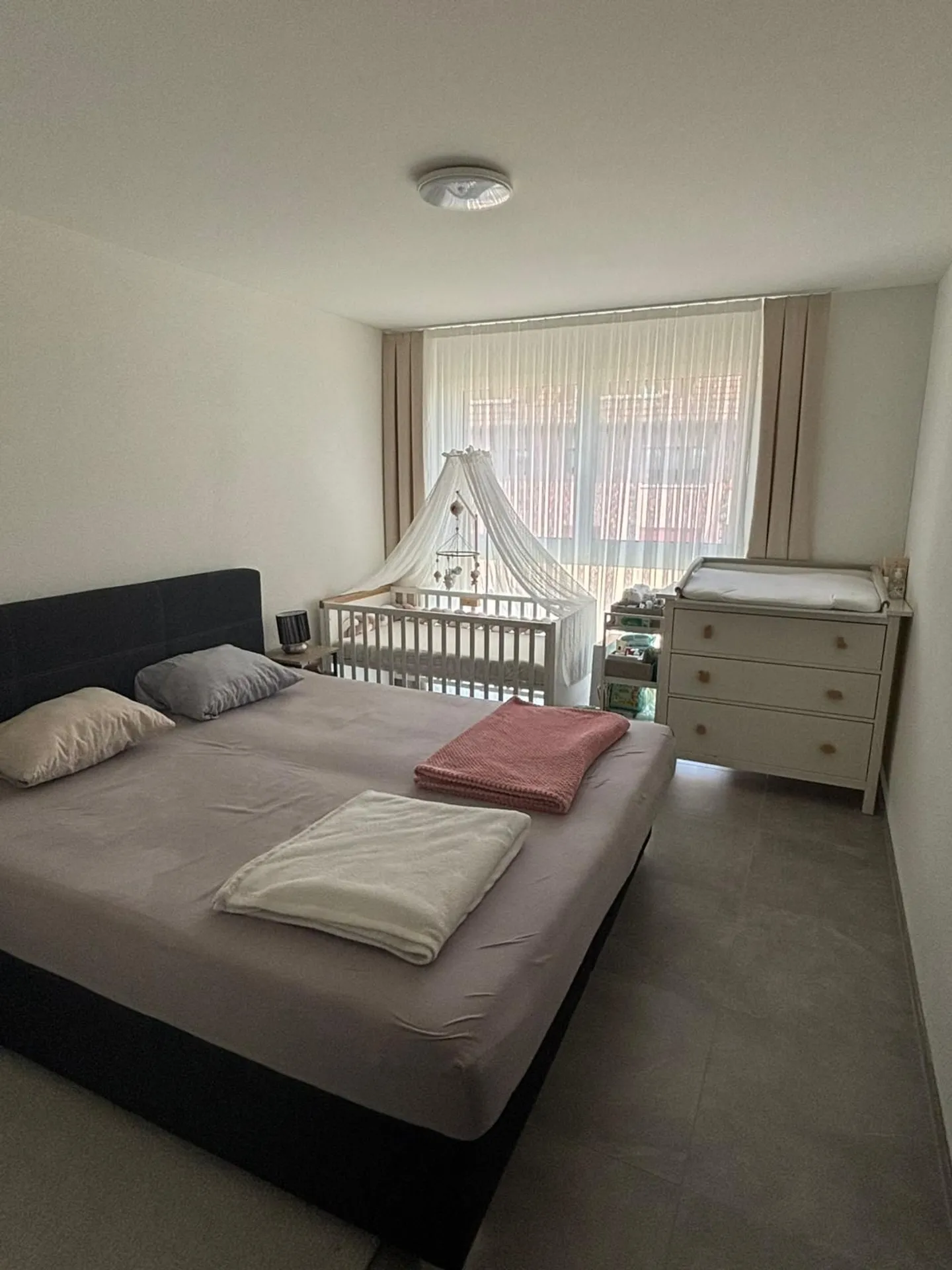 Moderne 4.5-Zimmer-Attikawohnung mit Balkon, Bülach - Photo 4 of 12