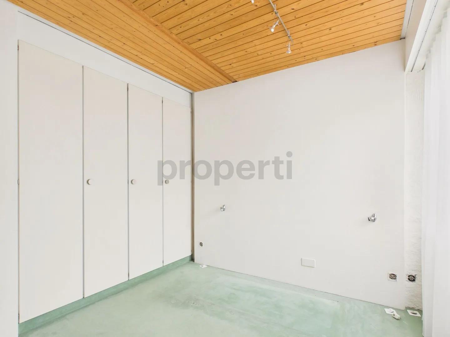 Charmantes Familienhaus mit Garten - Foto 6 von 12