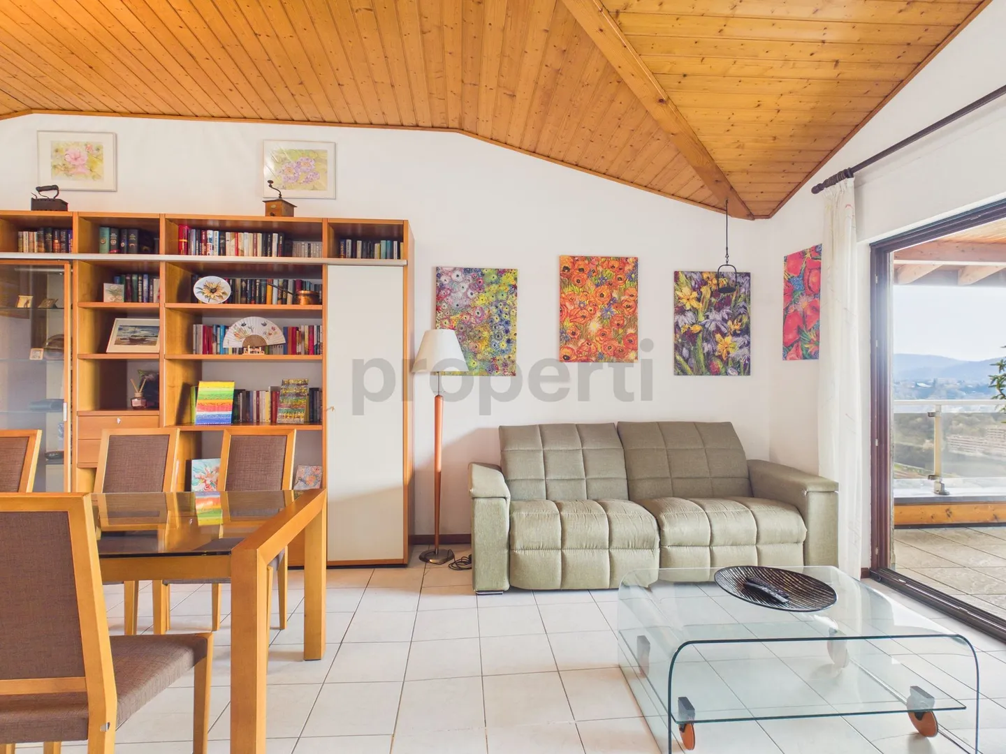 Elegant three-room apartment with cellar, Vacalo - Photo 4 of 12