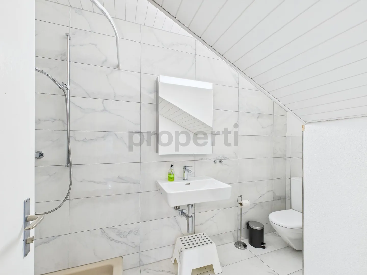 Appartement en duplex exclusif de 4,5 pièces à Wila - Photo 10 sur 11