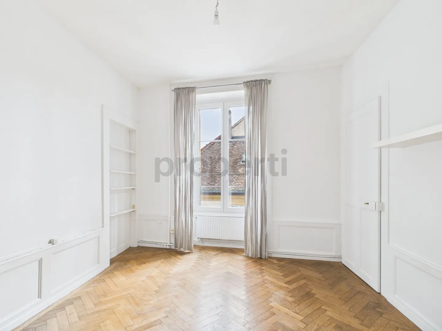 Bright and Charming Duplex Apartment in Neuchâtel - Photo 4 of 9