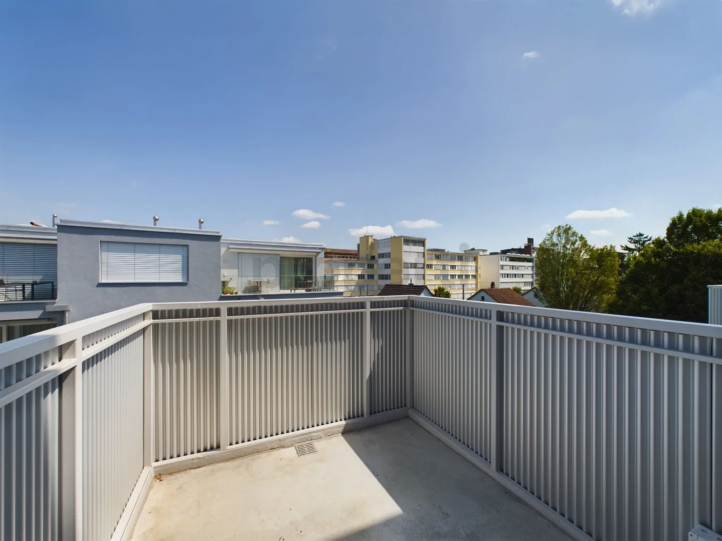 Appartamento moderno di 3,5 locali in posizione tranquilla a Zurigo Altstetten - Foto 9 di 11