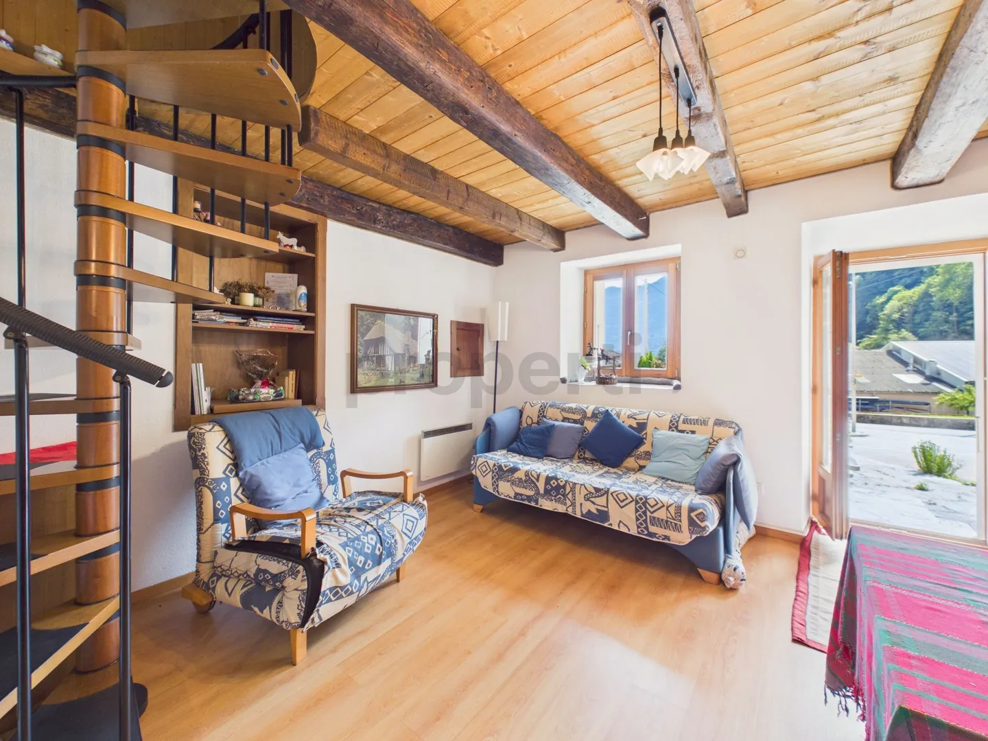 Elegant 2.5 room row house with balcony, Blenio - Photo 2 of 11