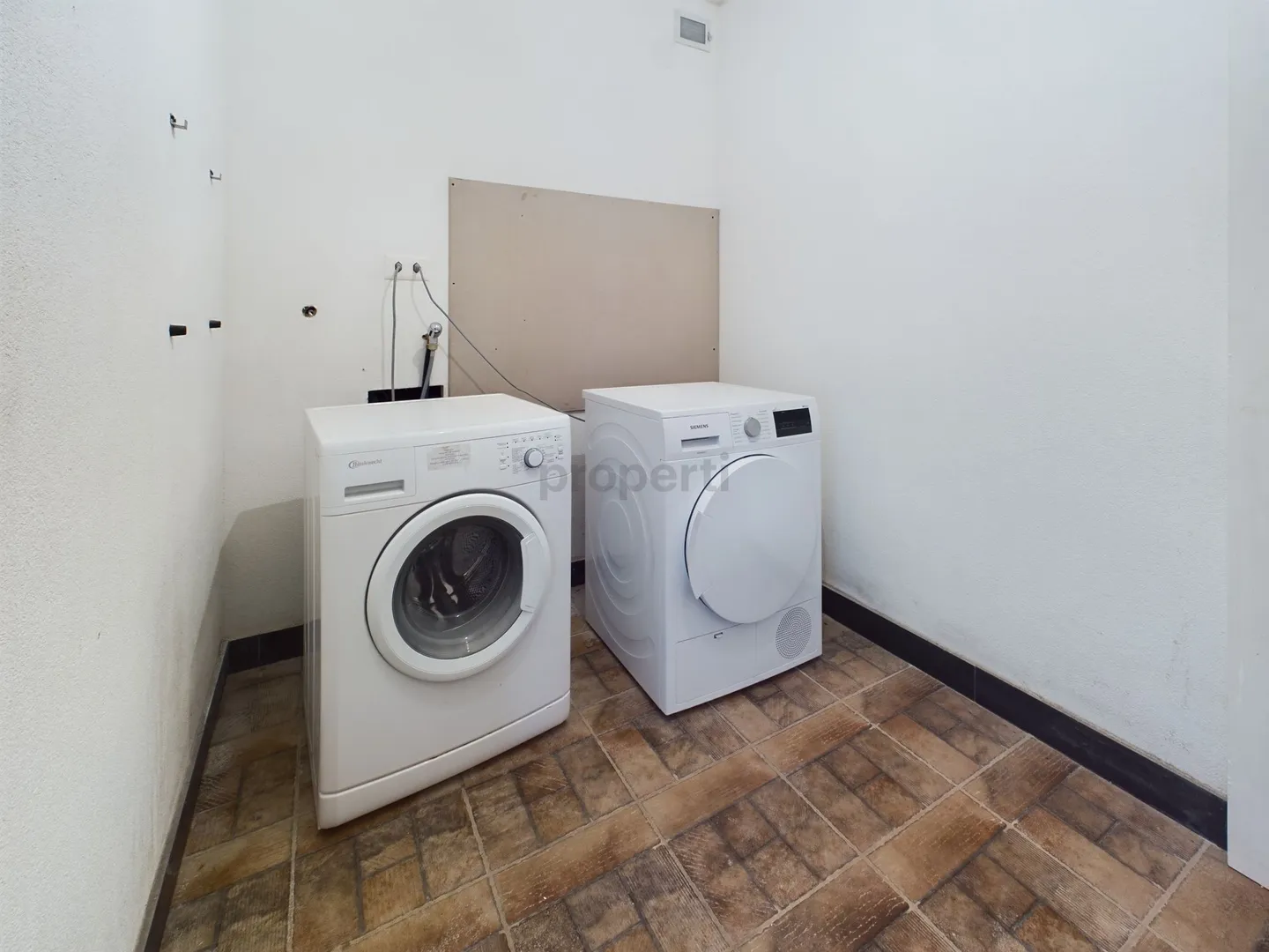 Attraktives Wohnhaus in begehrter Trogener Lage  Ihre solide Investitionsmöglichkeit - Foto 9 von 13