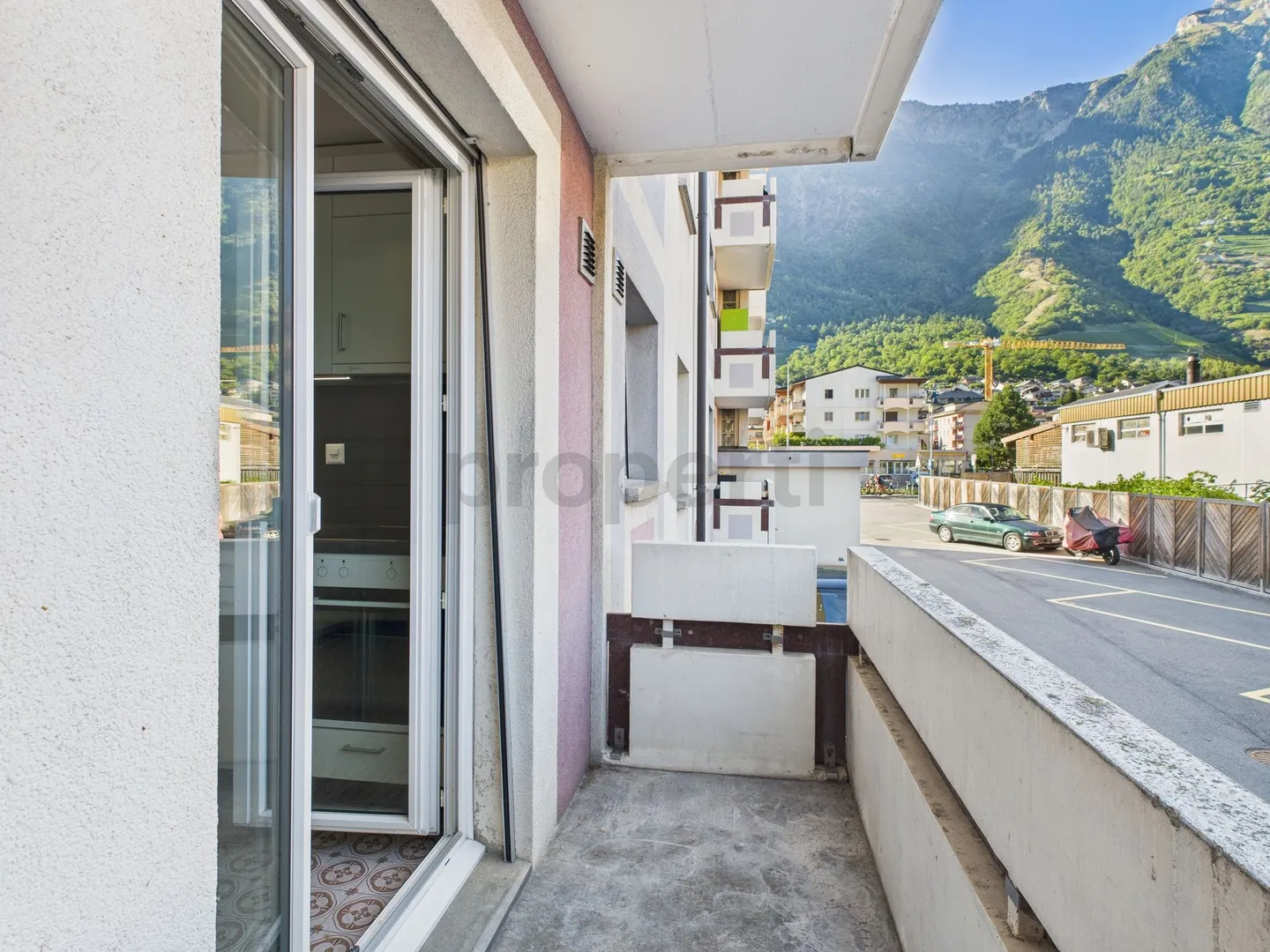 Charmant appartement de 3.5 pièces à Fully avec vue magnifique - Photo 11 sur 12