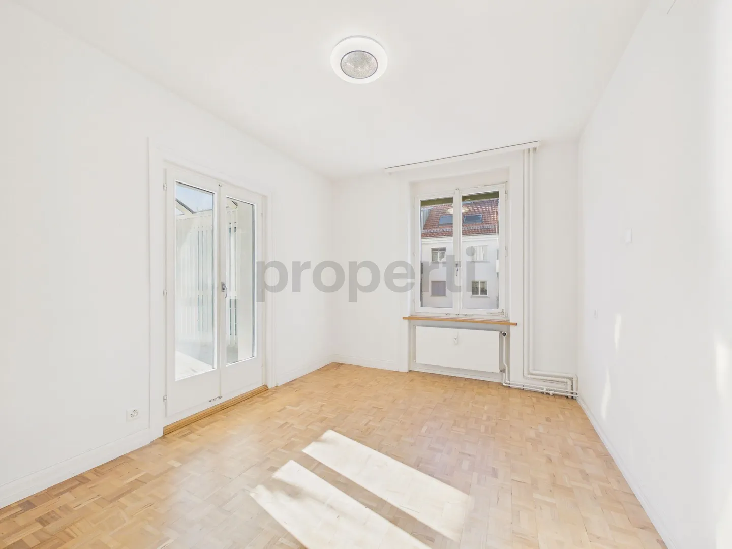 Centrally located 4.5-room apartment with 200 m2 large terrace + 18 m2 winter garden in St. Gallen - Photo 7 of 13