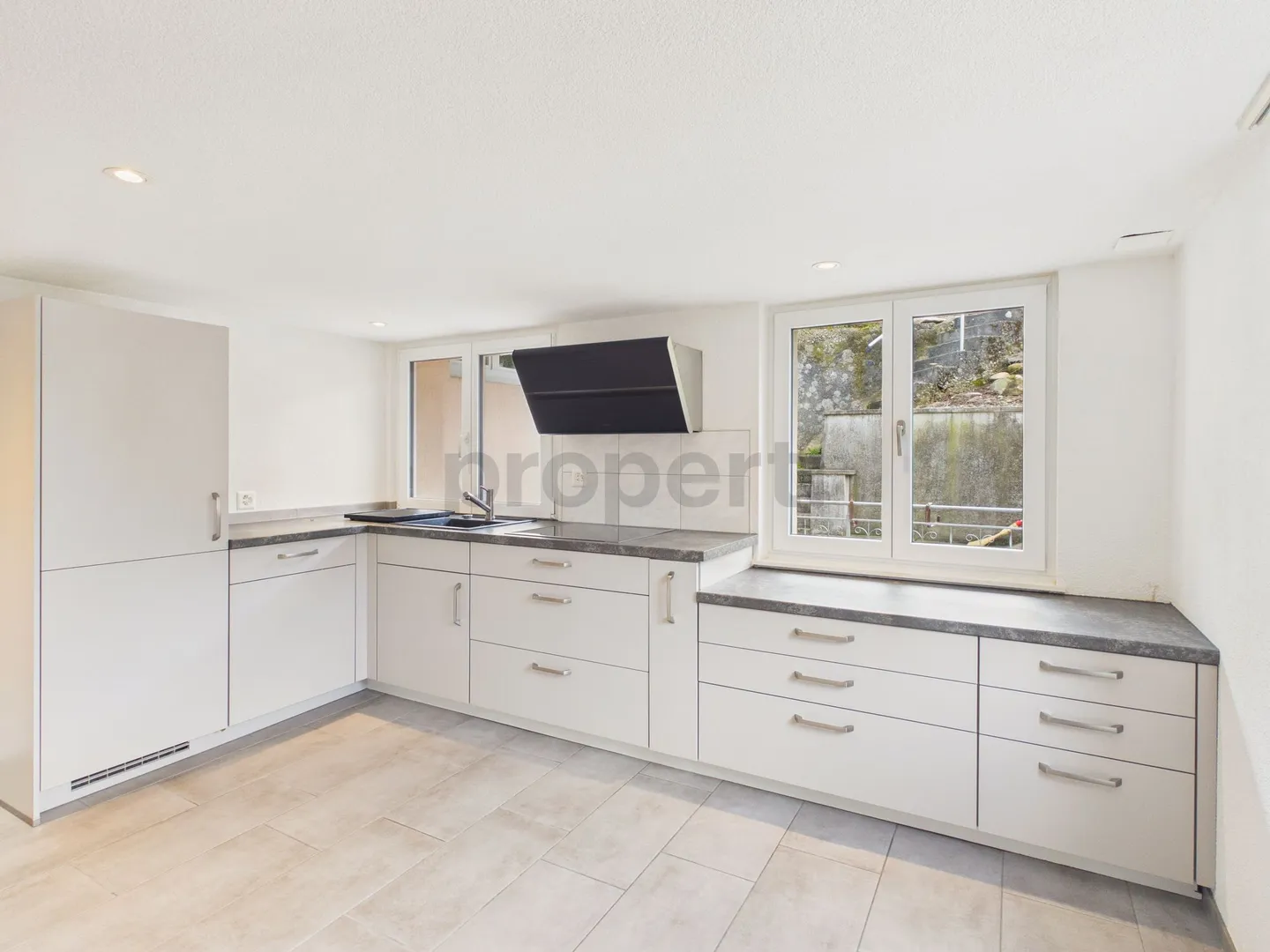 Appartement en duplex moderne de 4,5 pièces avec ambiance élégante à Sisseln - Photo 5 sur 13