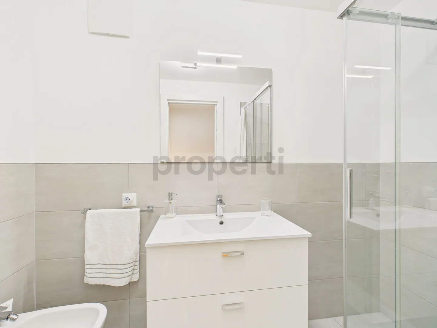 Appartement élégant 3.5 pièces avec balcon, Stabio - Photo 11 sur 12