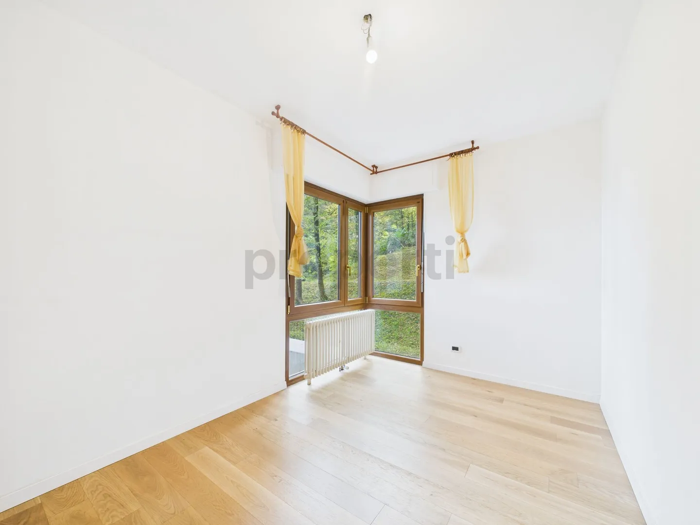 Splendido Appartamento rinnovato 3.5 locali con vista lago - Foto 6 di 13