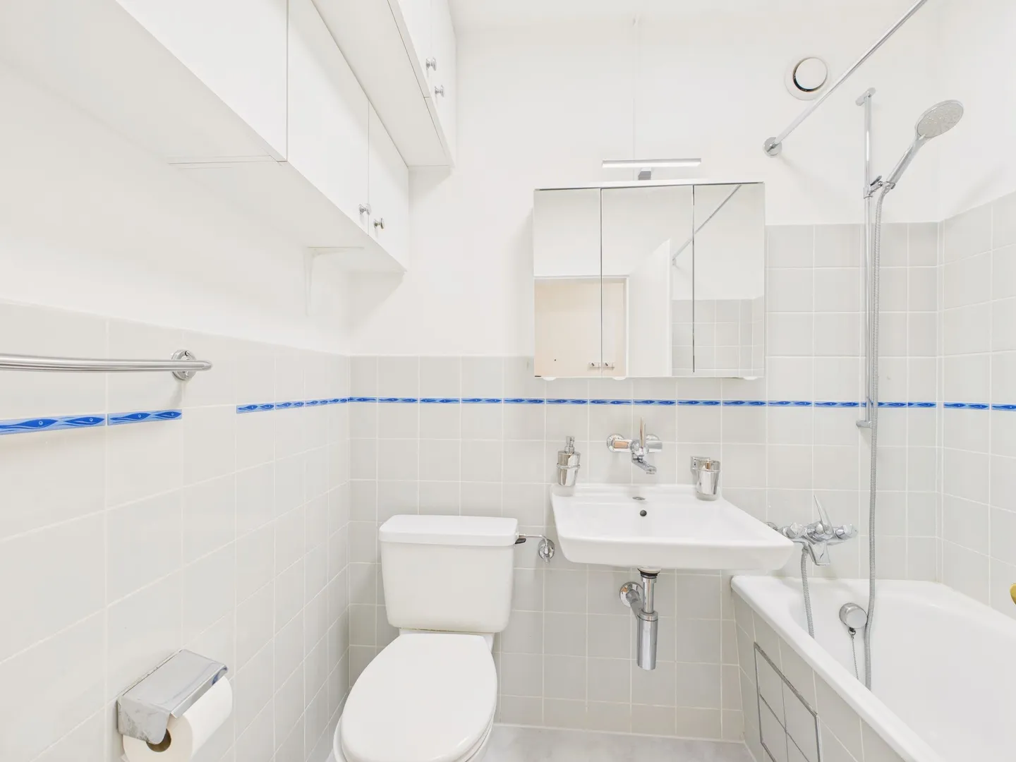 Cozy 1.5-room apartment in Basel-Stadt with balcony - Photo 6 of 8