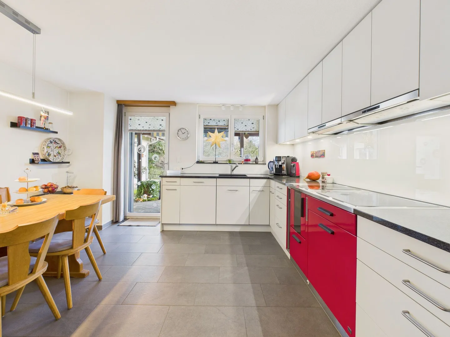 Impressionante casa unifamiliare con grande giardino a Dagmersellen, Canton LU - Foto 8 di 13