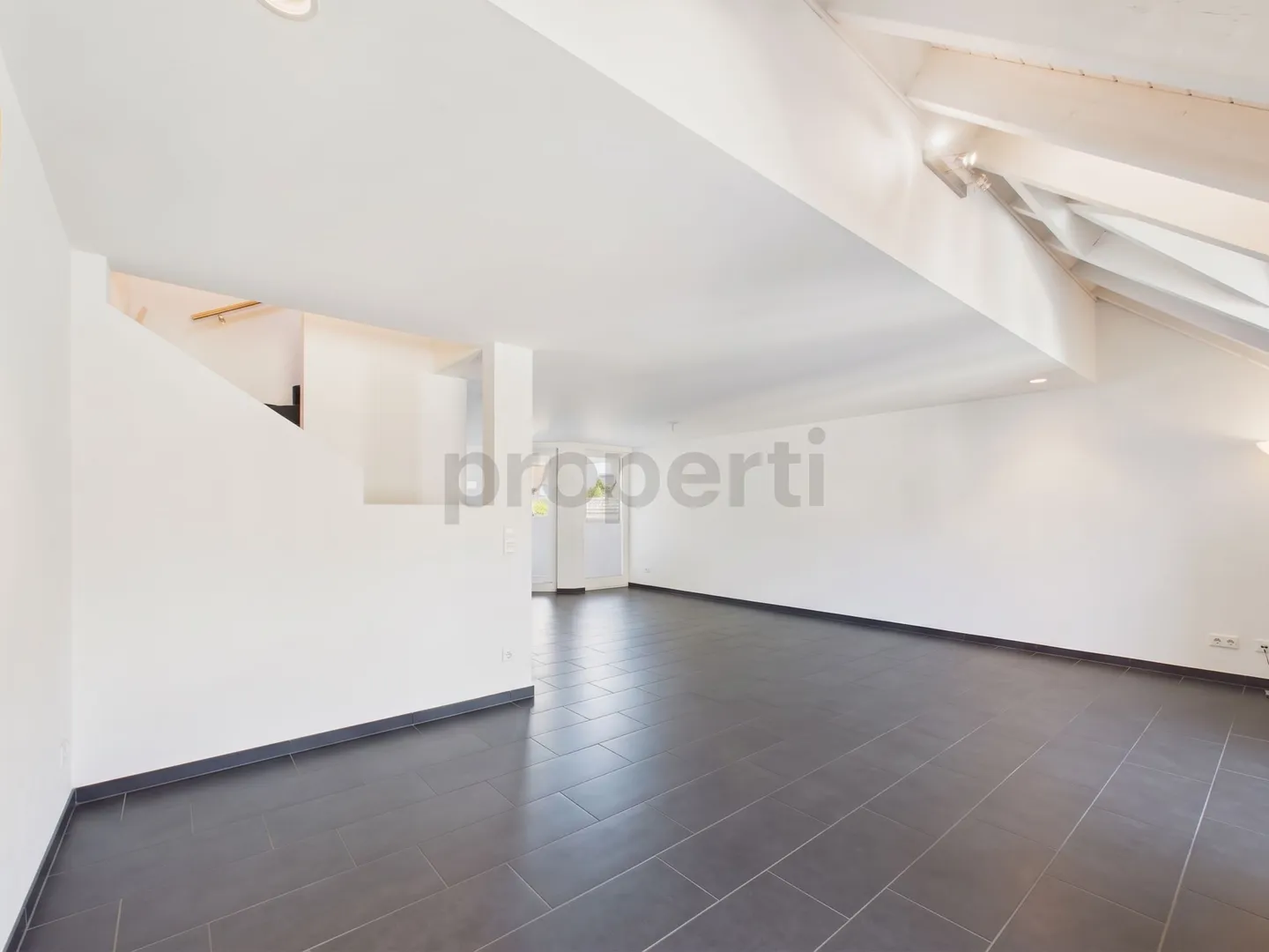 Stilvolle Maisonette in Weiach - Foto 1 von 7