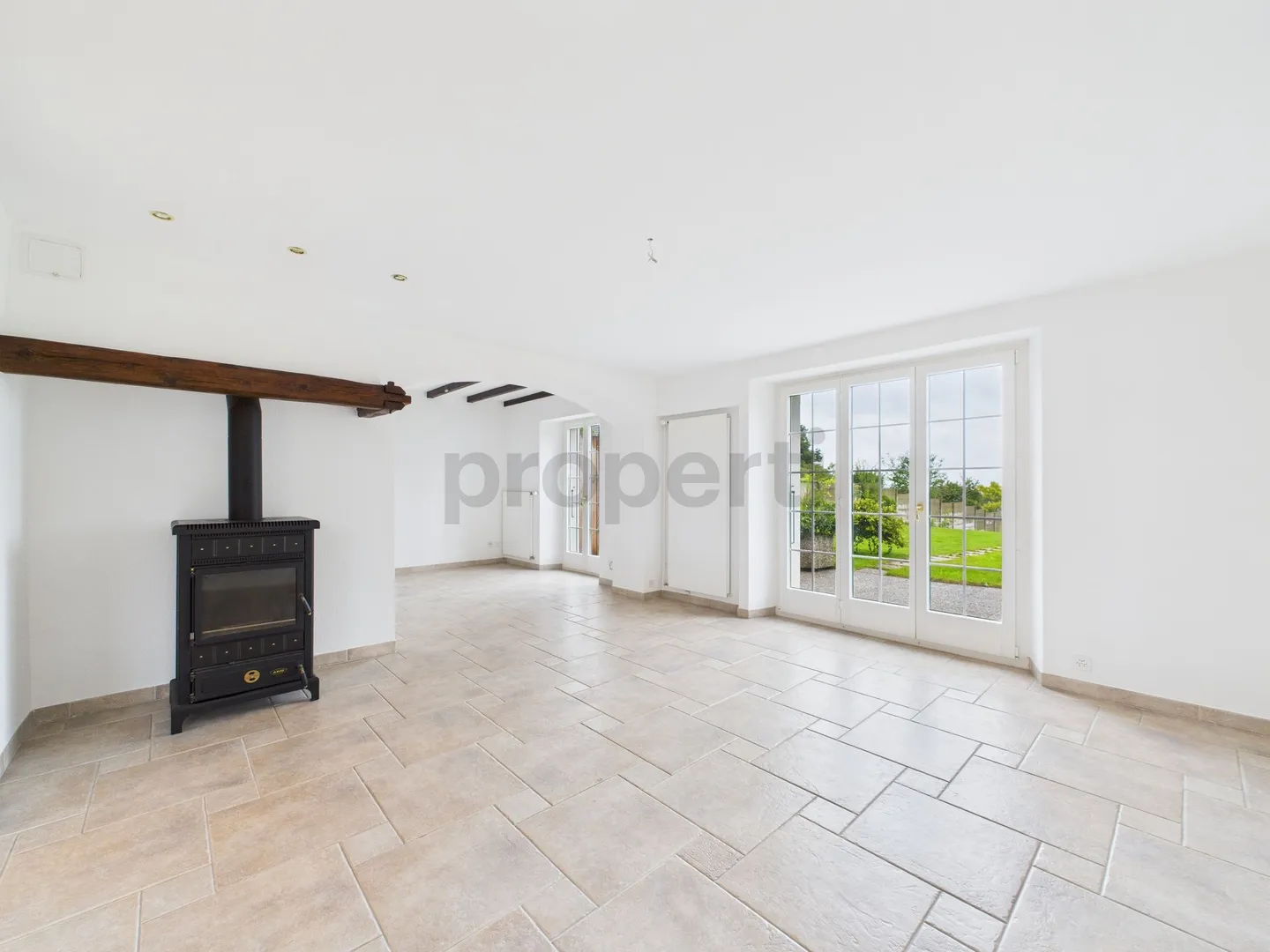 Magnificent renovated family home in Collex-Bossy - Charm and exceptional view - Photo 5 of 13