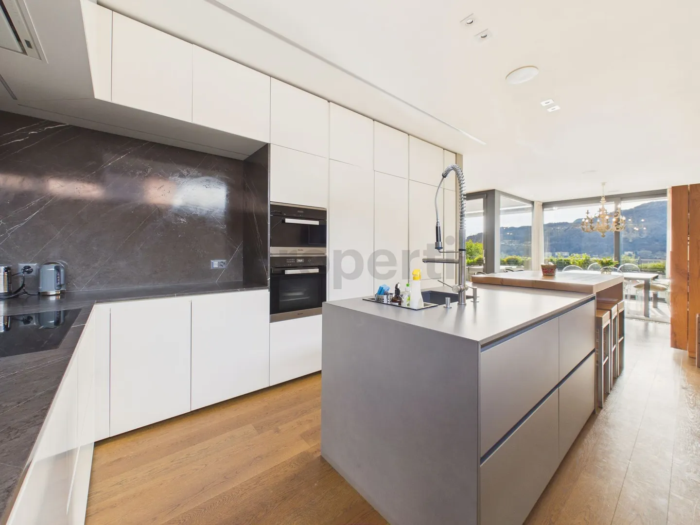 Moderne und elegante Villa mit 5,5 Zimmern, Morcote - Foto 9 von 13