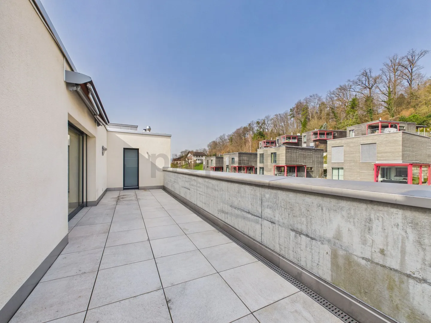 Moderne 4.5-Zimmer-Wohnung mit sonnigen Terrassen in Winterthur - Photo 9 of 10