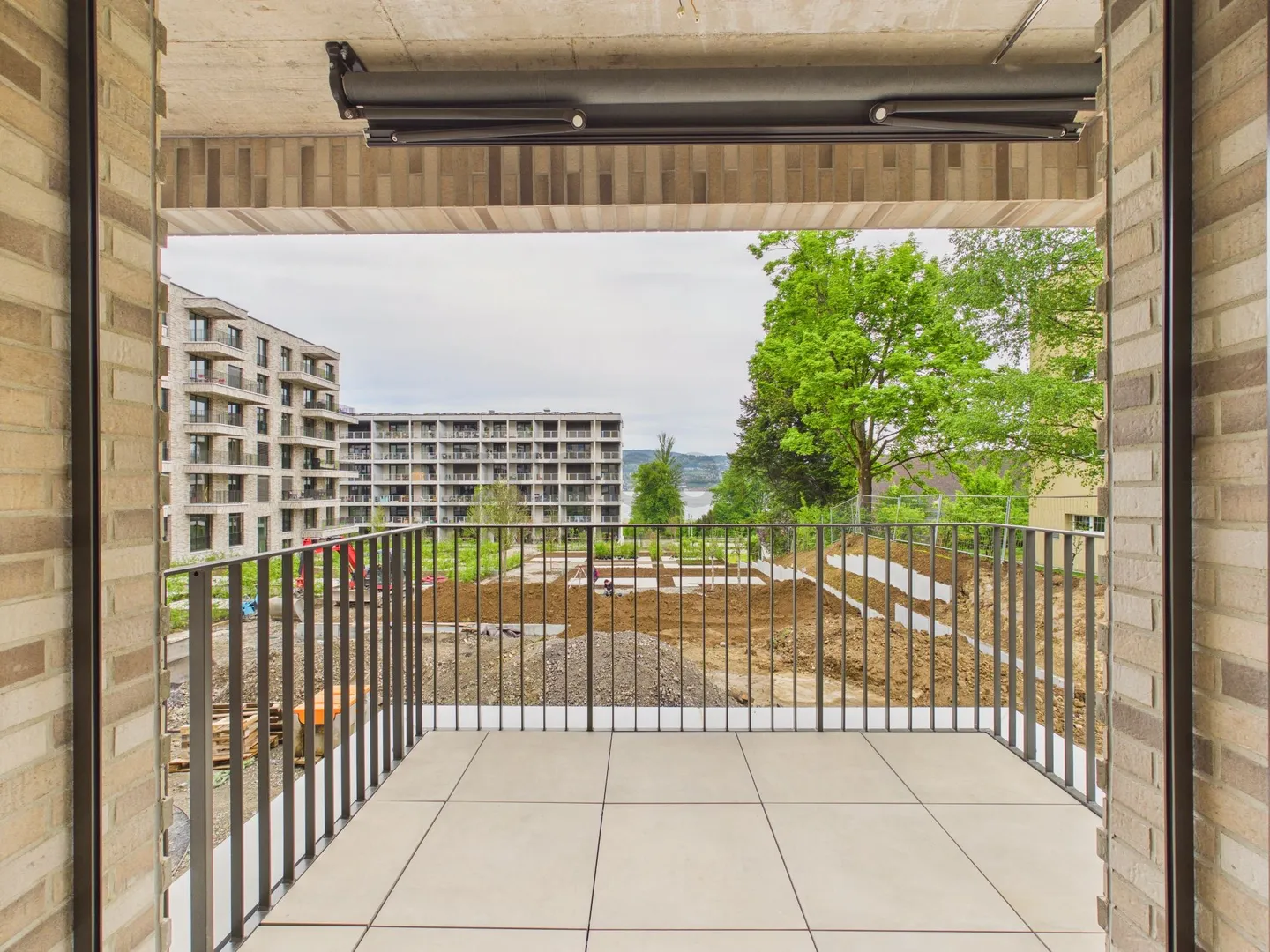 Esclusivo appartamento angolare nuovo di 2,5 stanze ad AuPark - vivere moderno e luminoso con vista sul lago di Zurigo - Foto 9 di 11
