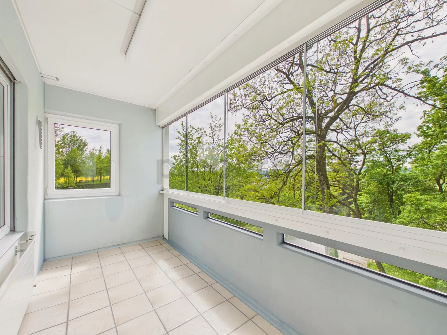 Appartement d'angle spacieux et bien entretenu de 5,5 pièces à 8604 Volketswil - Photo 7 sur 9